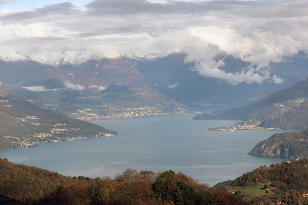 B&B Dei Laghi Magreglio Luaran gambar